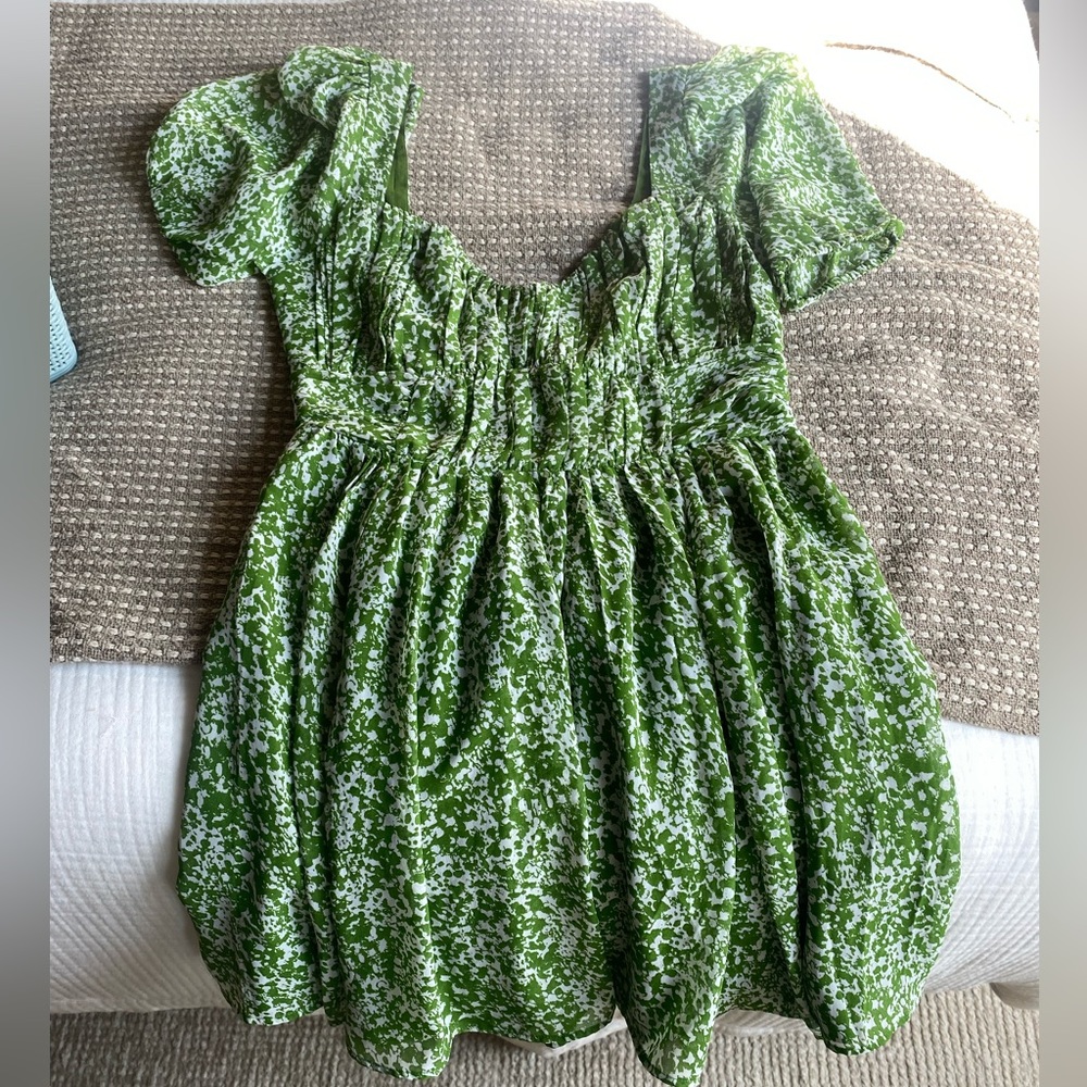 Abercrombie and Fitch fitted waist dress
